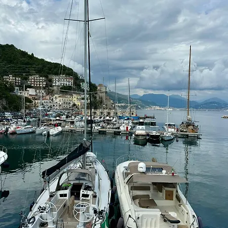 Alizee Near Amalfi Ferries & Old Town Salerno